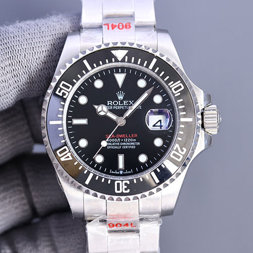 ロレックスSky-Dwellerシリーズ126600腕時計